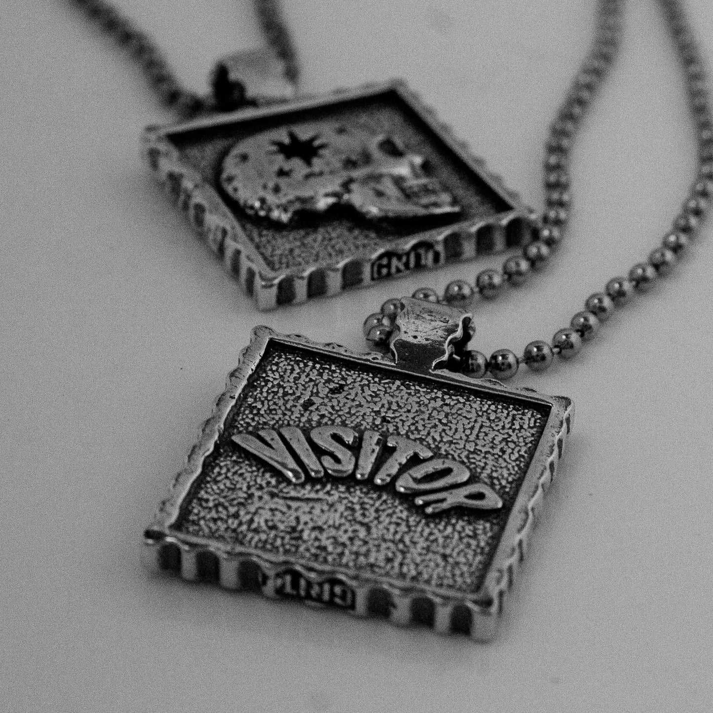 STERLING SILVER 'VISITOR' NECKLACE